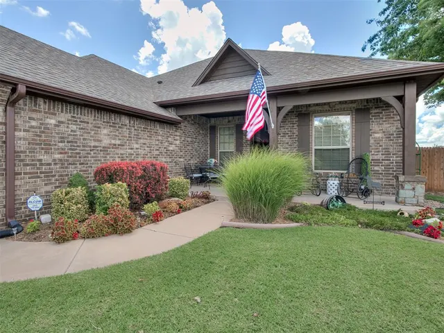 Photo 4 — 4916 SW 126th Street, Oklahoma City, OK 73173