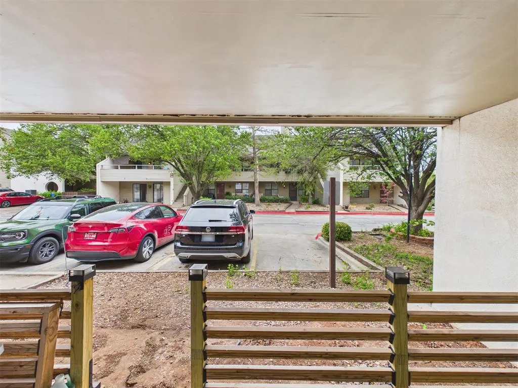 Photo 16 — 11130 Stratford Drive 325, Oklahoma City, OK 73120
