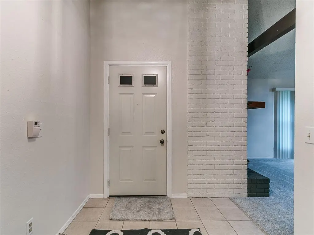 Photo 4 — 2633 N Sterling Avenue, Oklahoma City, OK 73127
