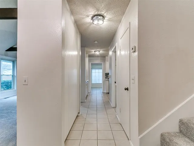 Photo 5 — 2633 N Sterling Avenue, Oklahoma City, OK 73127