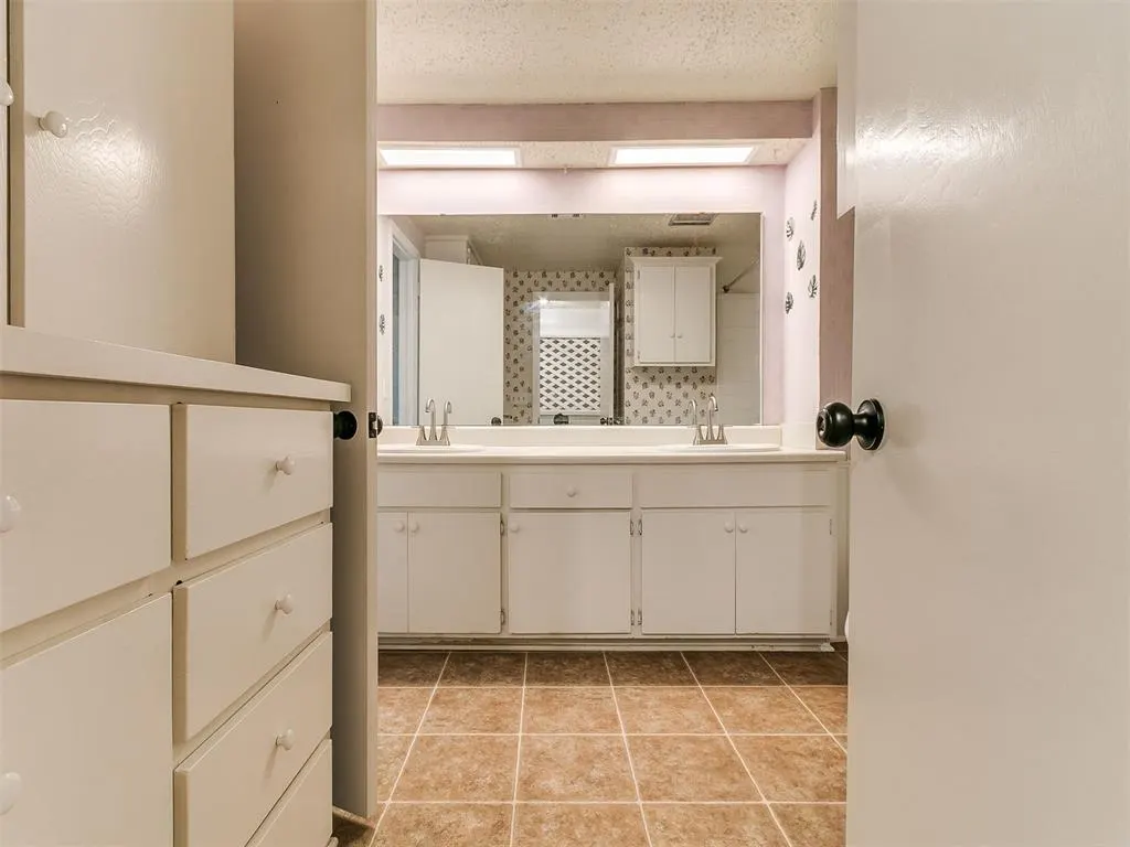 Photo 31 — 2633 N Sterling Avenue, Oklahoma City, OK 73127