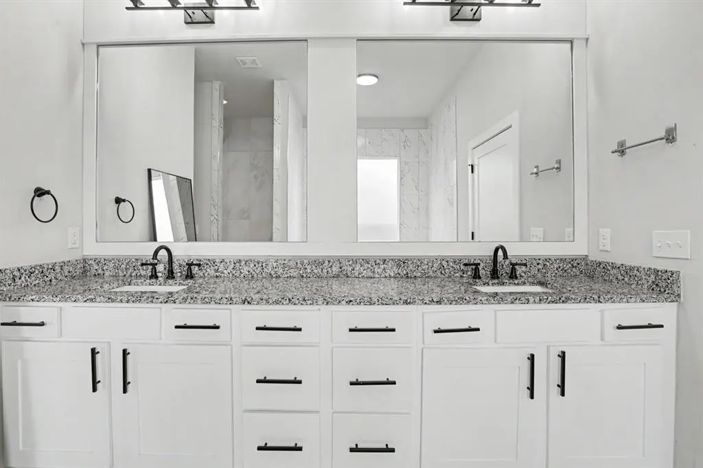 Photo 12 — 16741 Little Leaf Lane, Edmond, OK 73012