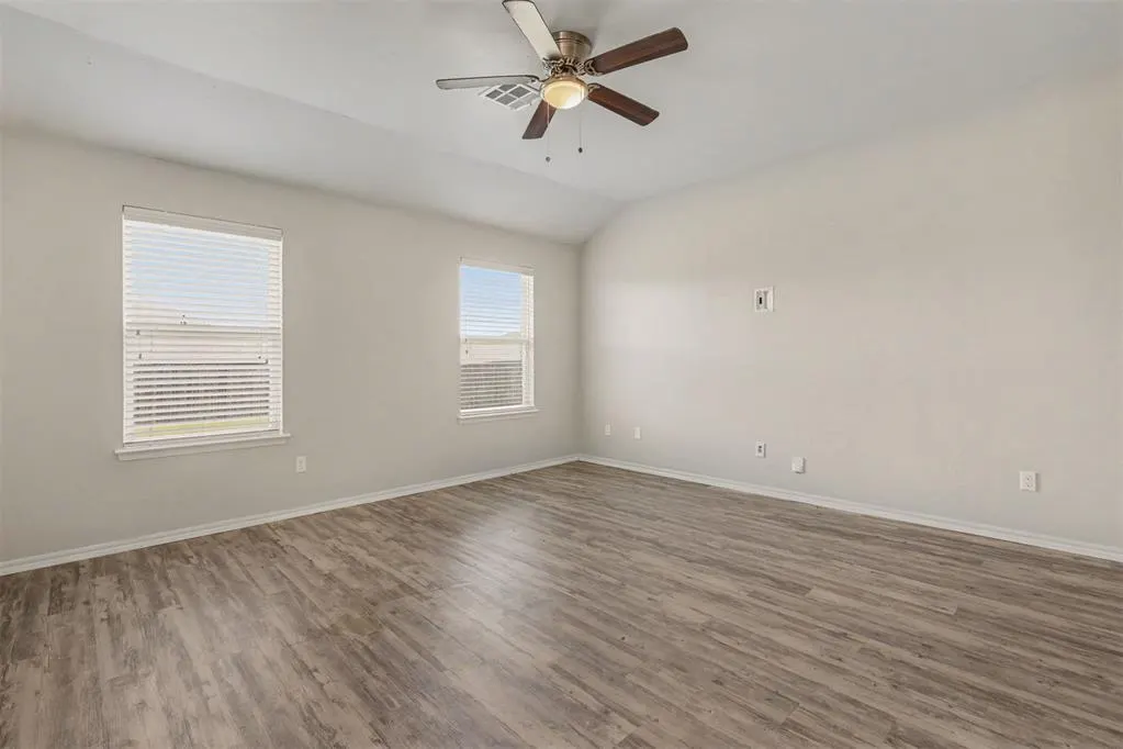 Photo 3 — 4404 Windgate West Road, Oklahoma City, OK 73179