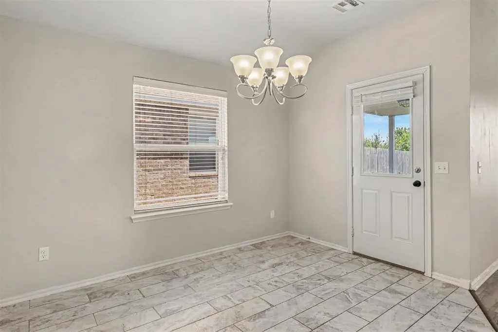 Photo 4 — 4404 Windgate West Road, Oklahoma City, OK 73179