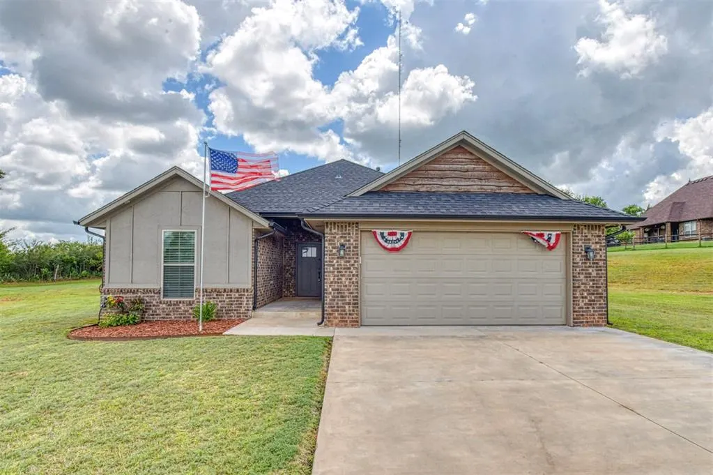 Front exterior — 3713 King Arthur Court, Newcastle, OK 73065