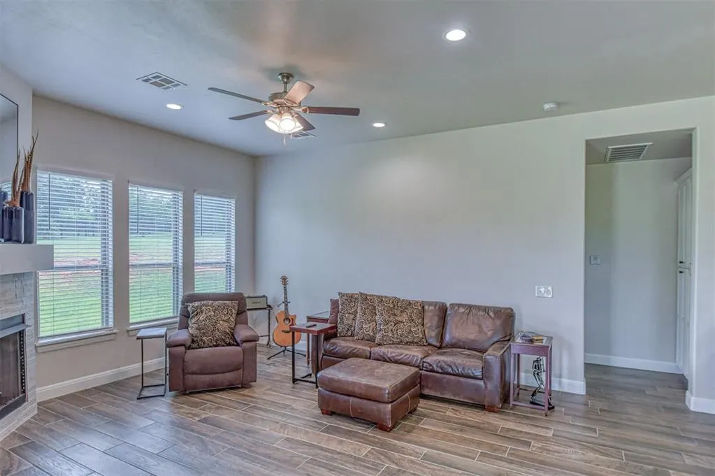 Photo 12 — 3713 King Arthur Court, Newcastle, OK 73065