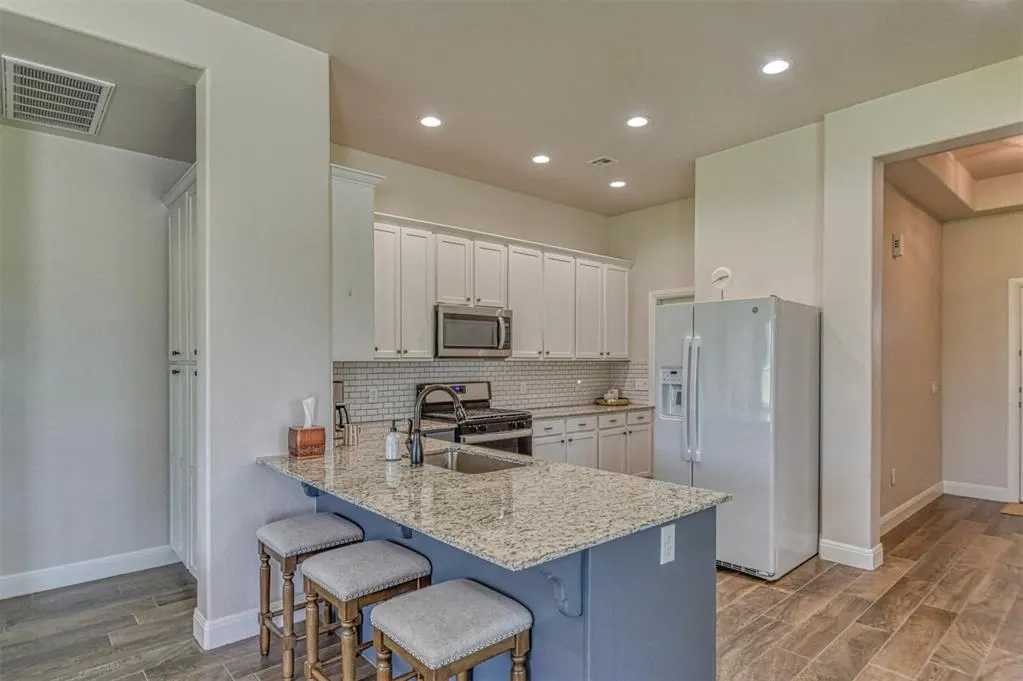 Photo 14 — 3713 King Arthur Court, Newcastle, OK 73065