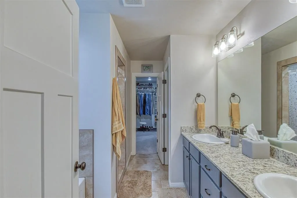 Photo 23 — 3713 King Arthur Court, Newcastle, OK 73065