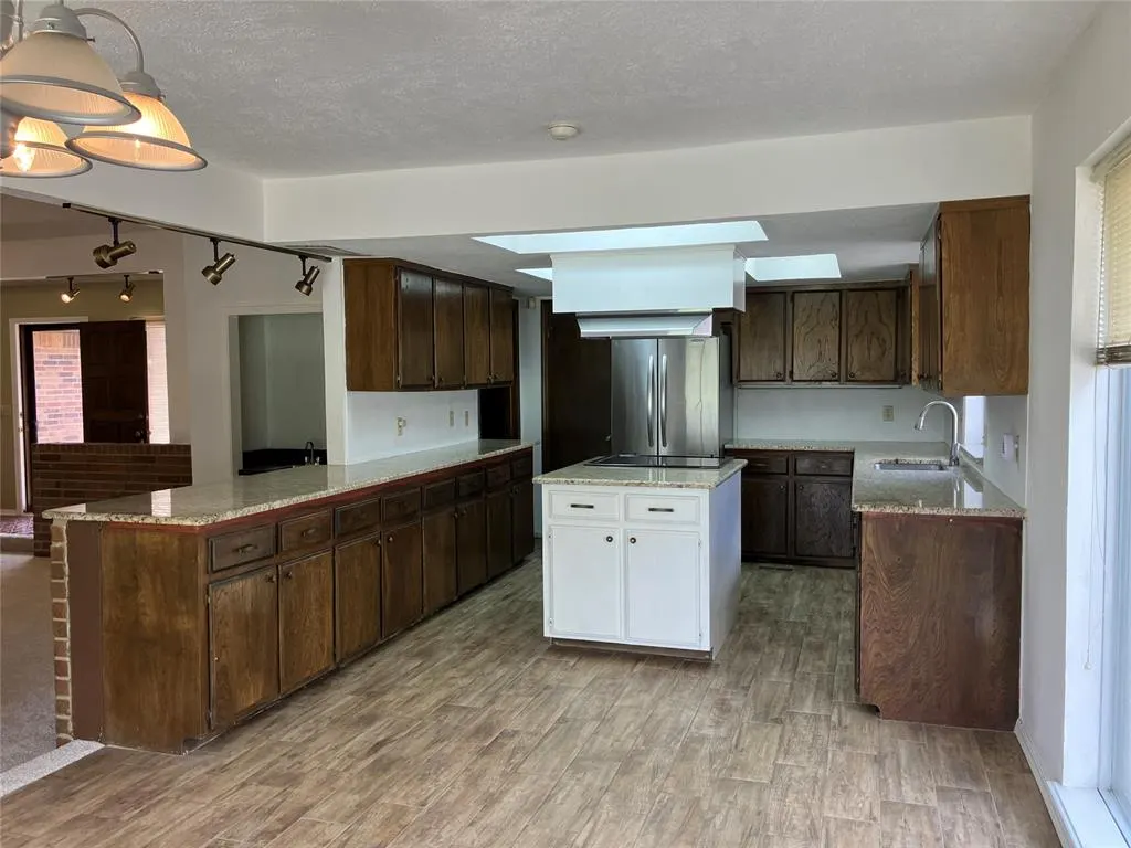 Photo 12 — 1315 Saint Mathews Drive, Midwest City, OK 73110