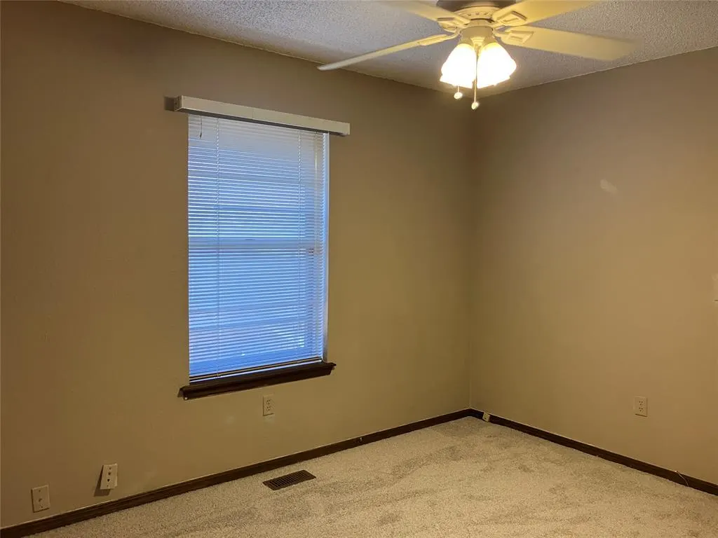 Photo 34 — 1315 Saint Mathews Drive, Midwest City, OK 73110