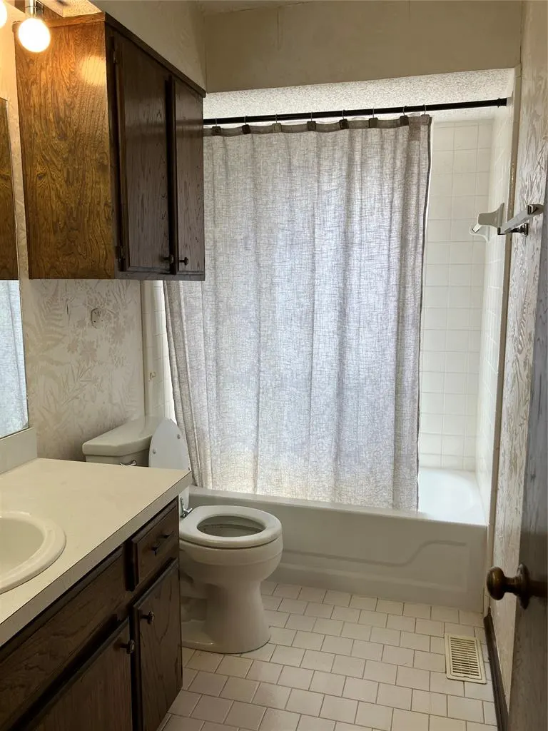 Photo 35 — 1315 Saint Mathews Drive, Midwest City, OK 73110