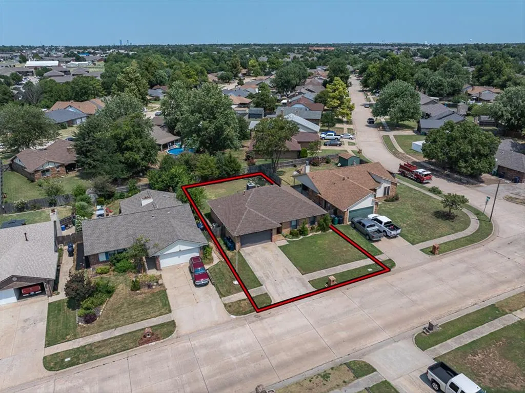Photo 8 — 813 Wandering Way, Oklahoma City, OK 73170