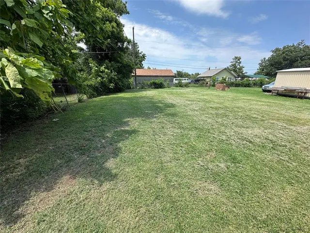 Photo 6 — 509 Delaware Street, Jones, OK 73049
