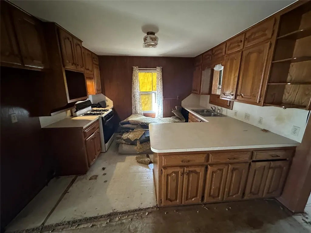 Photo 11 — 509 Delaware Street, Jones, OK 73049