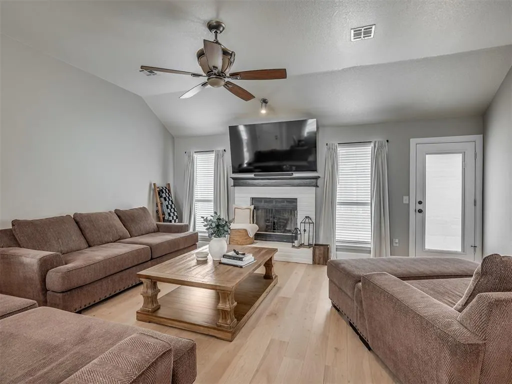 Photo 7 — 823 Olde Town Drive, Piedmont, OK 73078