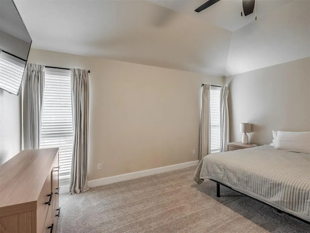 Photo 18 — 823 Olde Town Drive, Piedmont, OK 73078