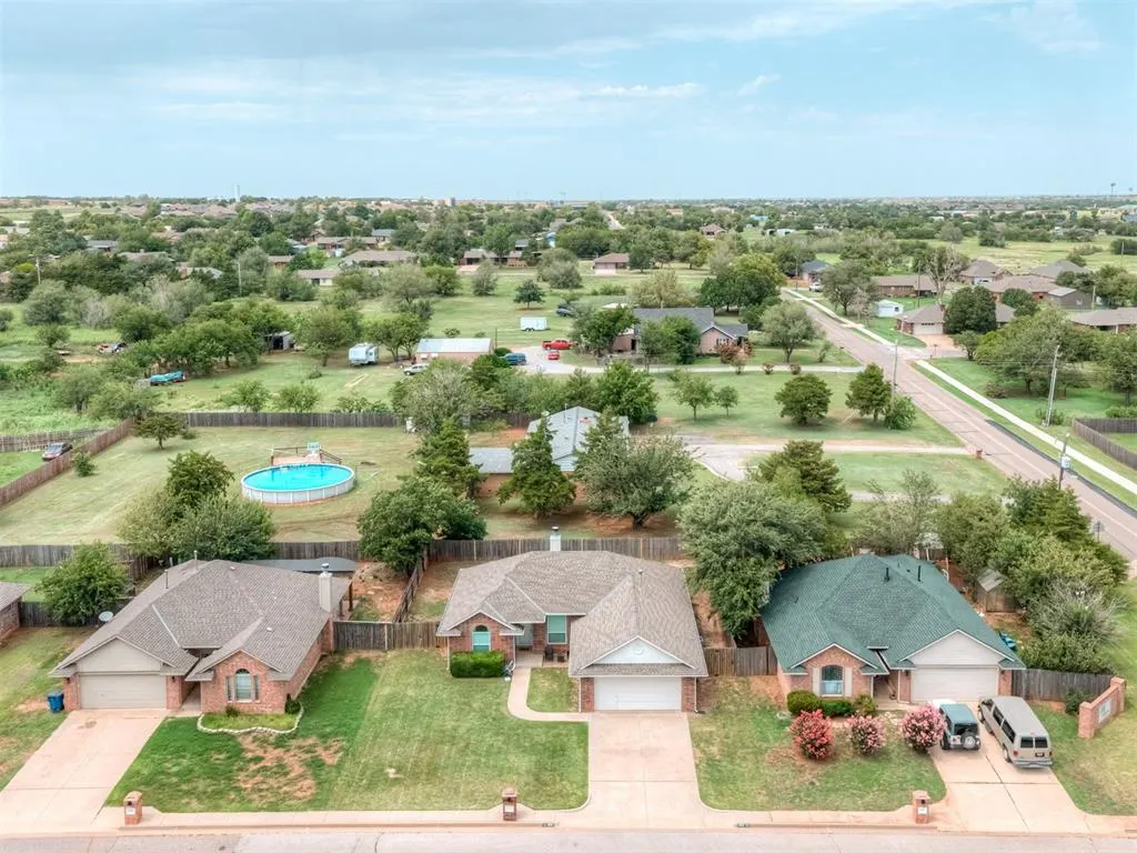 Photo 43 — 823 Olde Town Drive, Piedmont, OK 73078