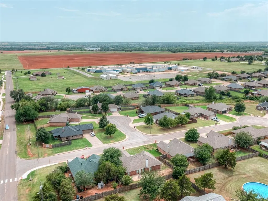 Photo 45 — 823 Olde Town Drive, Piedmont, OK 73078