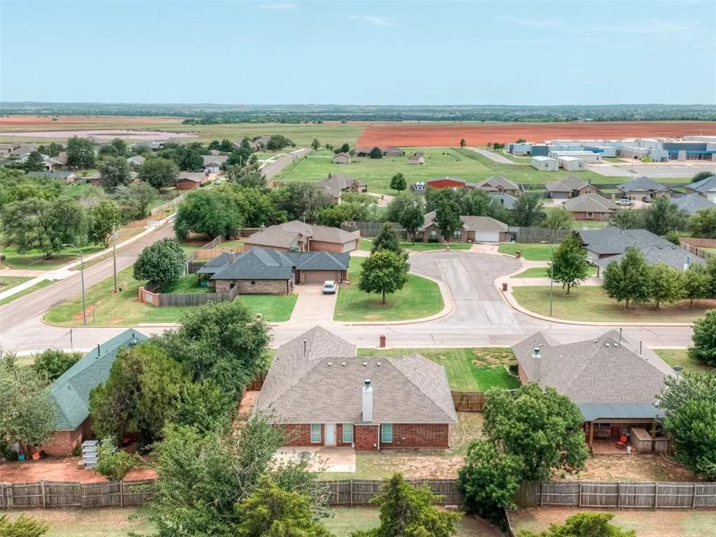 Photo 47 — 823 Olde Town Drive, Piedmont, OK 73078