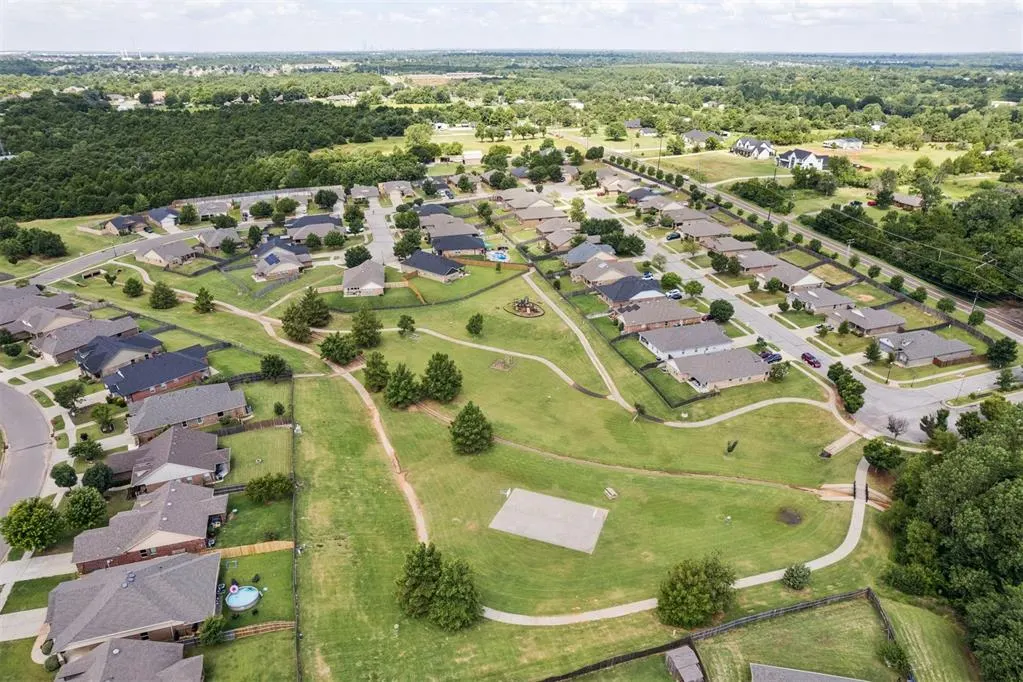 Photo 46 — 12441 Native Hill Drive, Choctaw, OK 73020