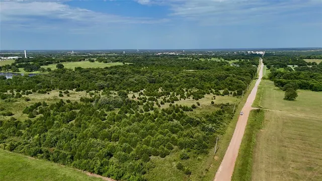 Photo 7 — 1 E 880 Road, Stroud, OK 74079