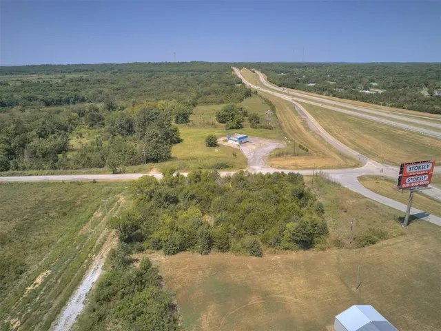 Photo 6 — 0000 Bryant at Leonard, Henryetta, OK 74437