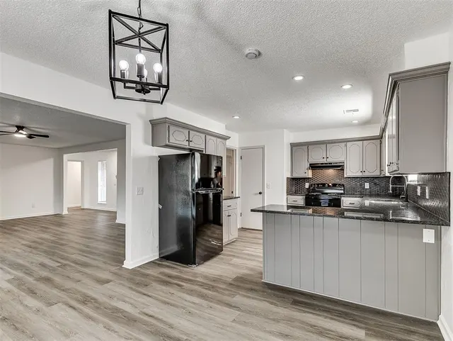 Photo 8 — 509 SW 25th Place, El Reno, OK 73036