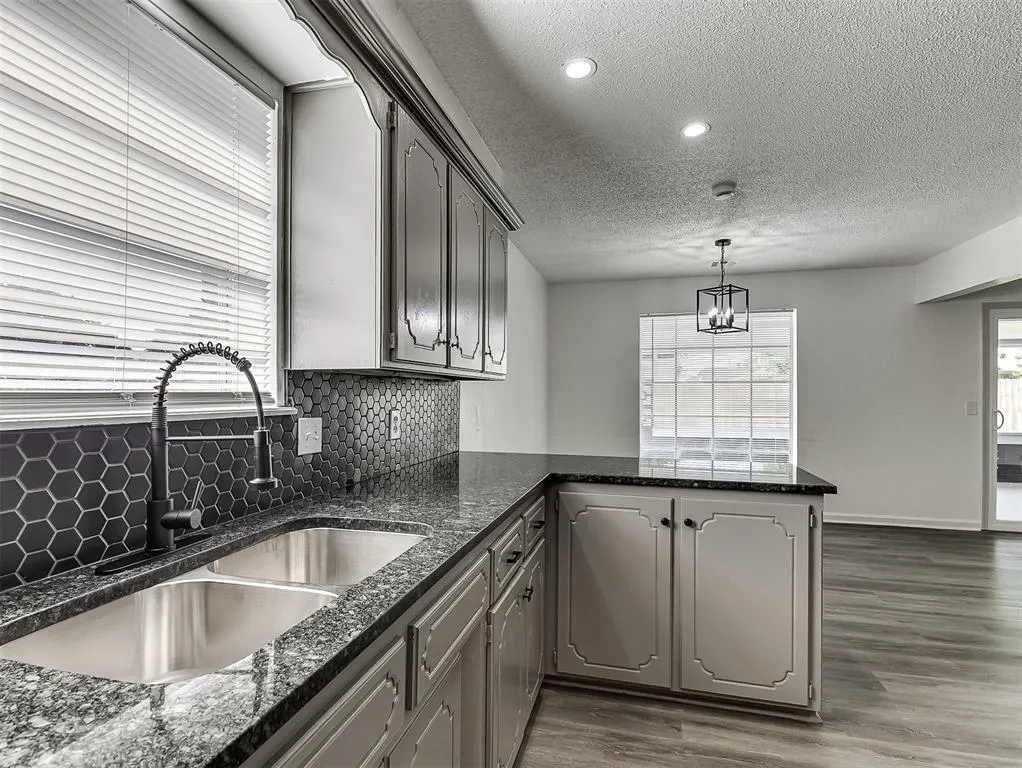 Photo 11 — 509 SW 25th Place, El Reno, OK 73036