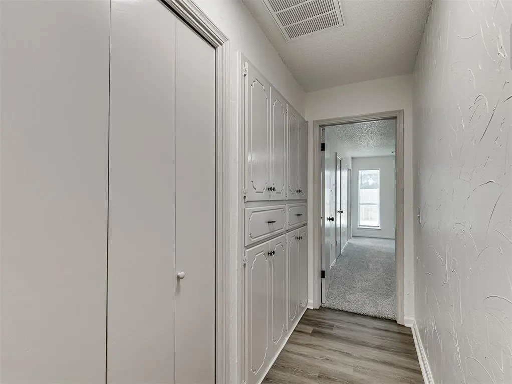 Photo 15 — 509 SW 25th Place, El Reno, OK 73036