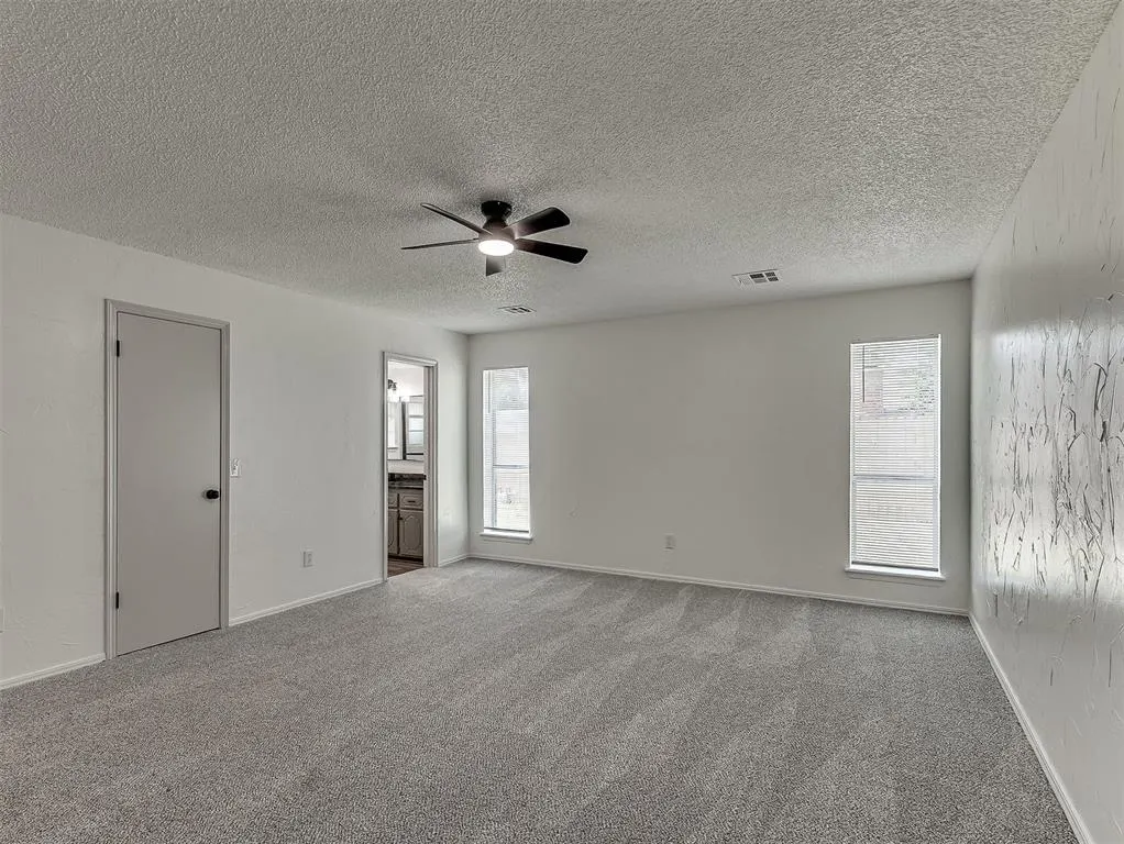Photo 17 — 509 SW 25th Place, El Reno, OK 73036