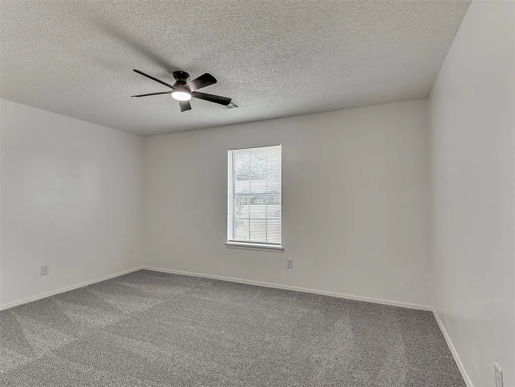 Photo 26 — 509 SW 25th Place, El Reno, OK 73036