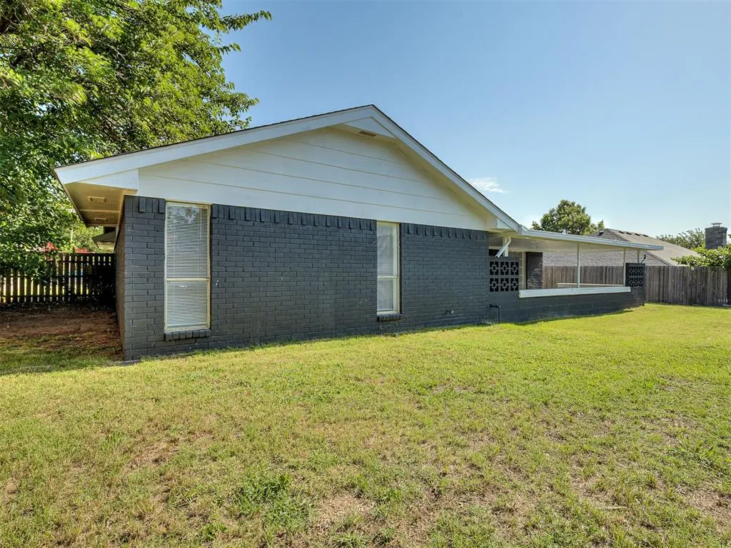 Photo 35 — 509 SW 25th Place, El Reno, OK 73036