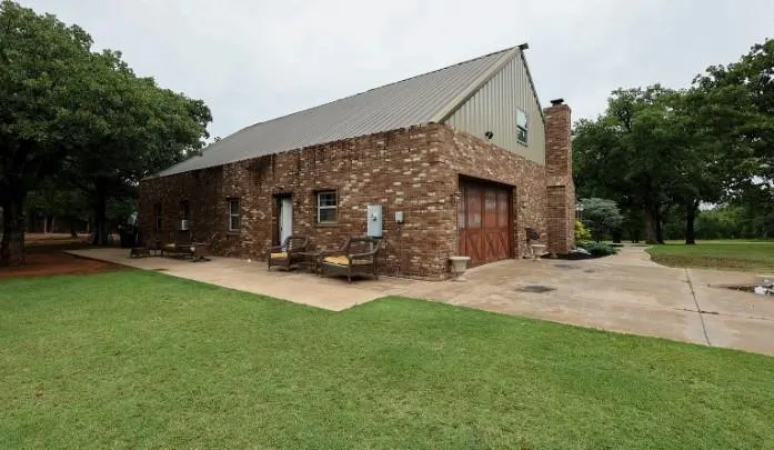 Photo 3 — 27059 Whispering Oaks Drive, Blanchard, OK 73010