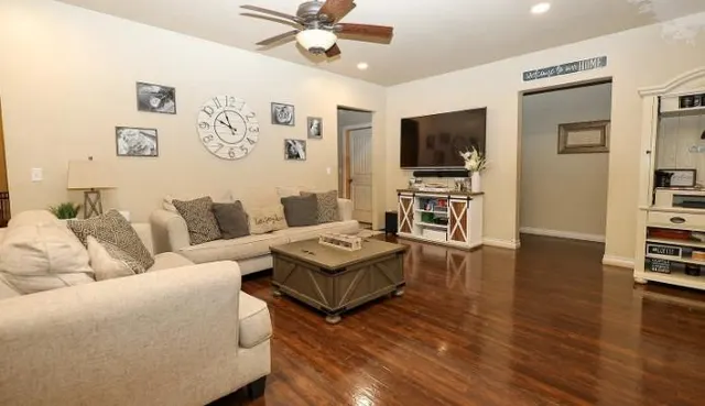 Photo 6 — 27059 Whispering Oaks Drive, Blanchard, OK 73010