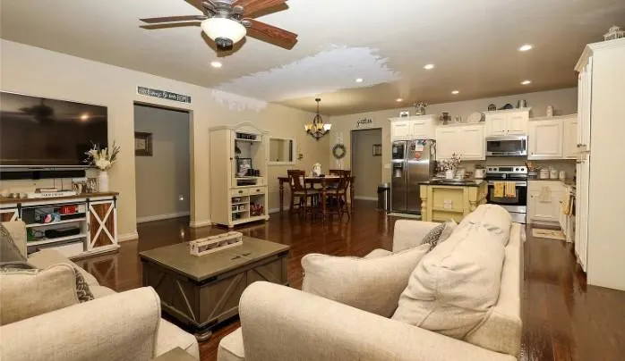 Photo 7 — 27059 Whispering Oaks Drive, Blanchard, OK 73010