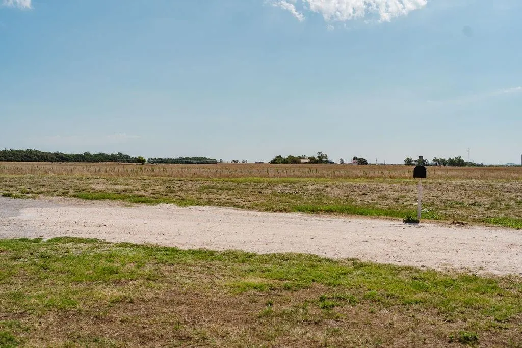 Photo 2 — 12497 N 1780 Road, Erick, OK 73645
