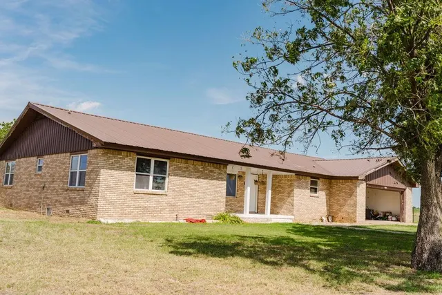 Photo 8 — 12497 N 1780 Road, Erick, OK 73645