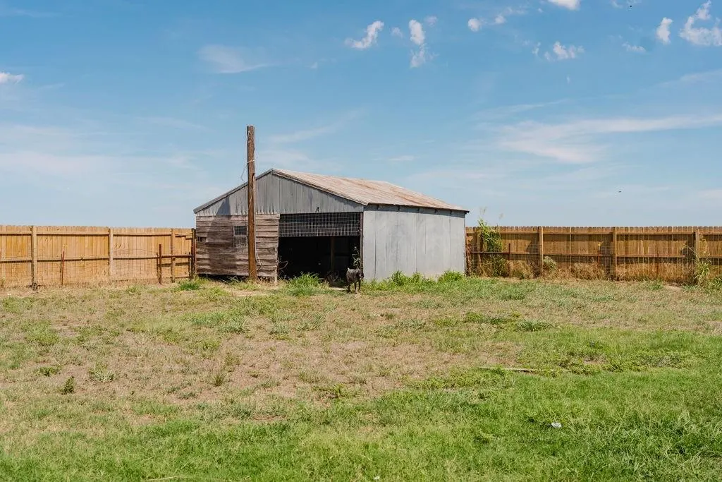 Photo 12 — 12497 N 1780 Road, Erick, OK 73645