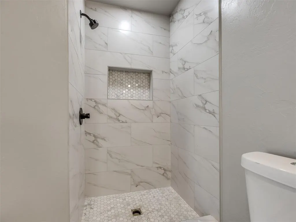 Photo 32 — 11609 Twisted Oak Road, Oklahoma City, OK 73120