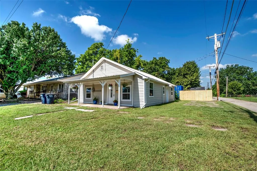 Front exterior — 408 N 5th Avenue, Stroud, OK 74079