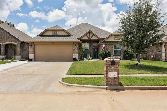 Photo 2 — 1322 Reid Pryor Road, Norman, OK 73072