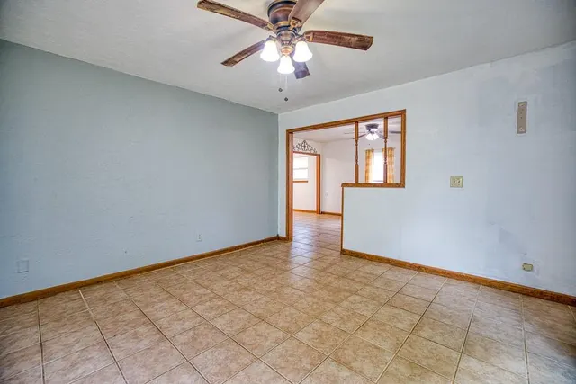 Photo 7 — 212 S 9th Street, Kingfisher, OK 73750