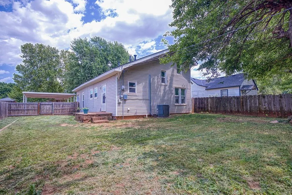 Photo 27 — 212 S 9th Street, Kingfisher, OK 73750