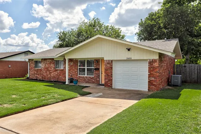 Photo 2 — 2605 Yorkshire Avenue, Oklahoma City, OK 73160