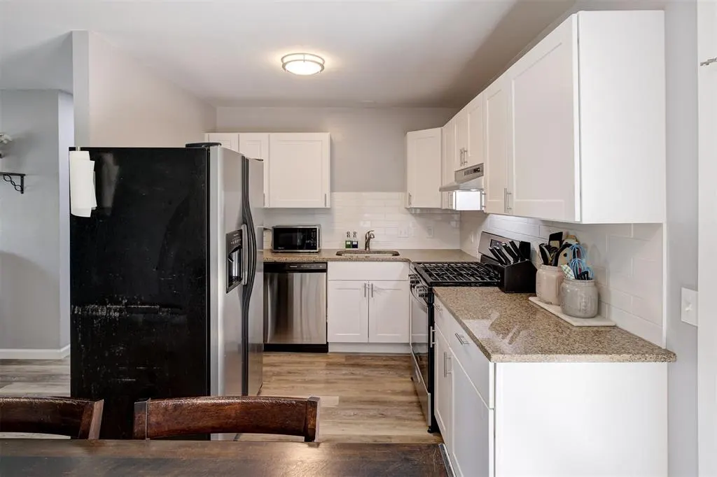 Photo 10 — 2605 Yorkshire Avenue, Oklahoma City, OK 73160