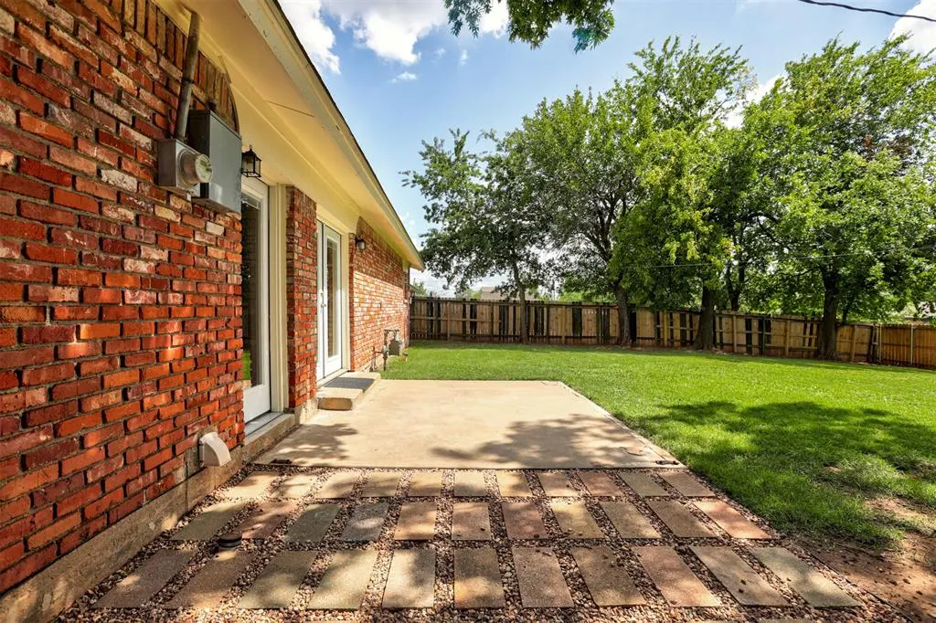 Photo 31 — 2605 Yorkshire Avenue, Oklahoma City, OK 73160