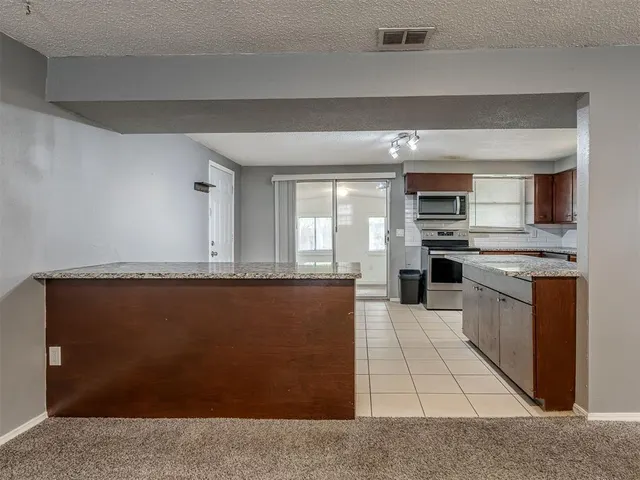 Photo 7 — 5714 N Meridian Avenue, Oklahoma City, OK 73112