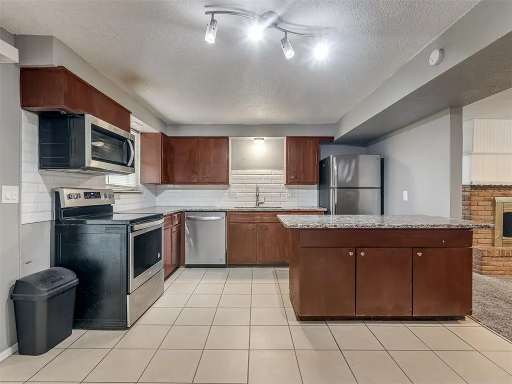 Photo 8 — 5714 N Meridian Avenue, Oklahoma City, OK 73112