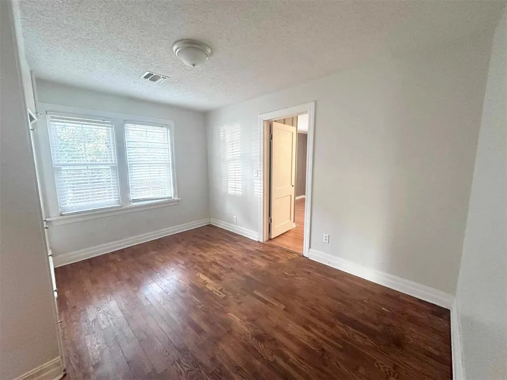 Photo 14 — 4605 N Hammond Avenue, Bethany, OK 73008