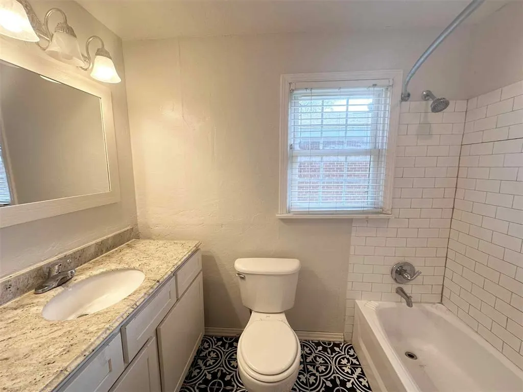 Photo 19 — 4605 N Hammond Avenue, Bethany, OK 73008